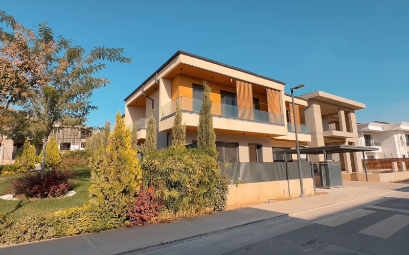 Garden City Villa B24